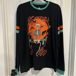 Creepy Co. Black Long Sleeve Shirt‎ with Skeleton Graphic. Size XL.